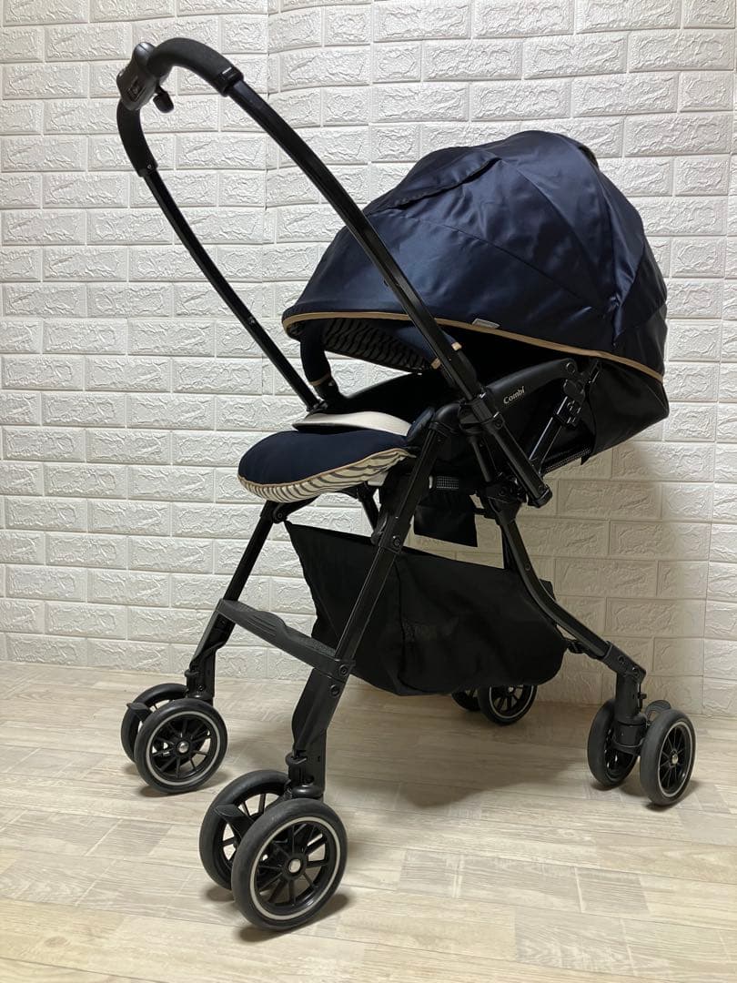 極美品！コンビ　メチャカル　オート4キャス　エッグショック　ネイビー