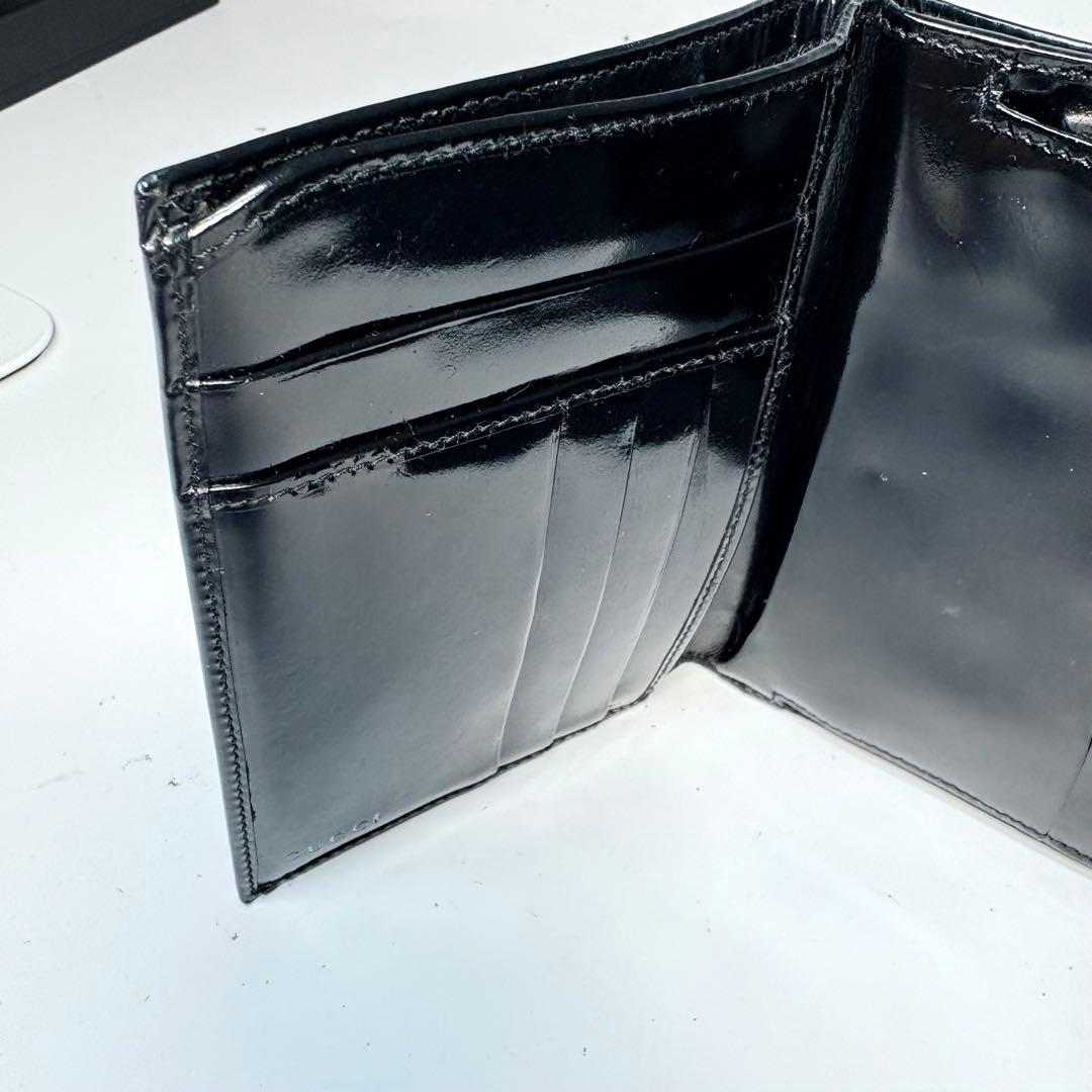 極美品　GUCCI グッチ　がま口エナメルパテントレザー三つ折り財布ブラック黒