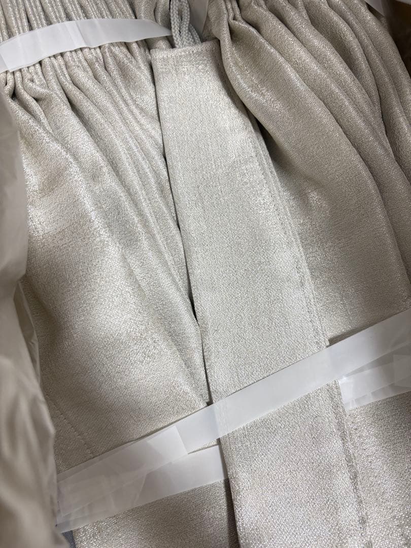 新品未使用 グレー系　ベージュ系　ドレープカーテン