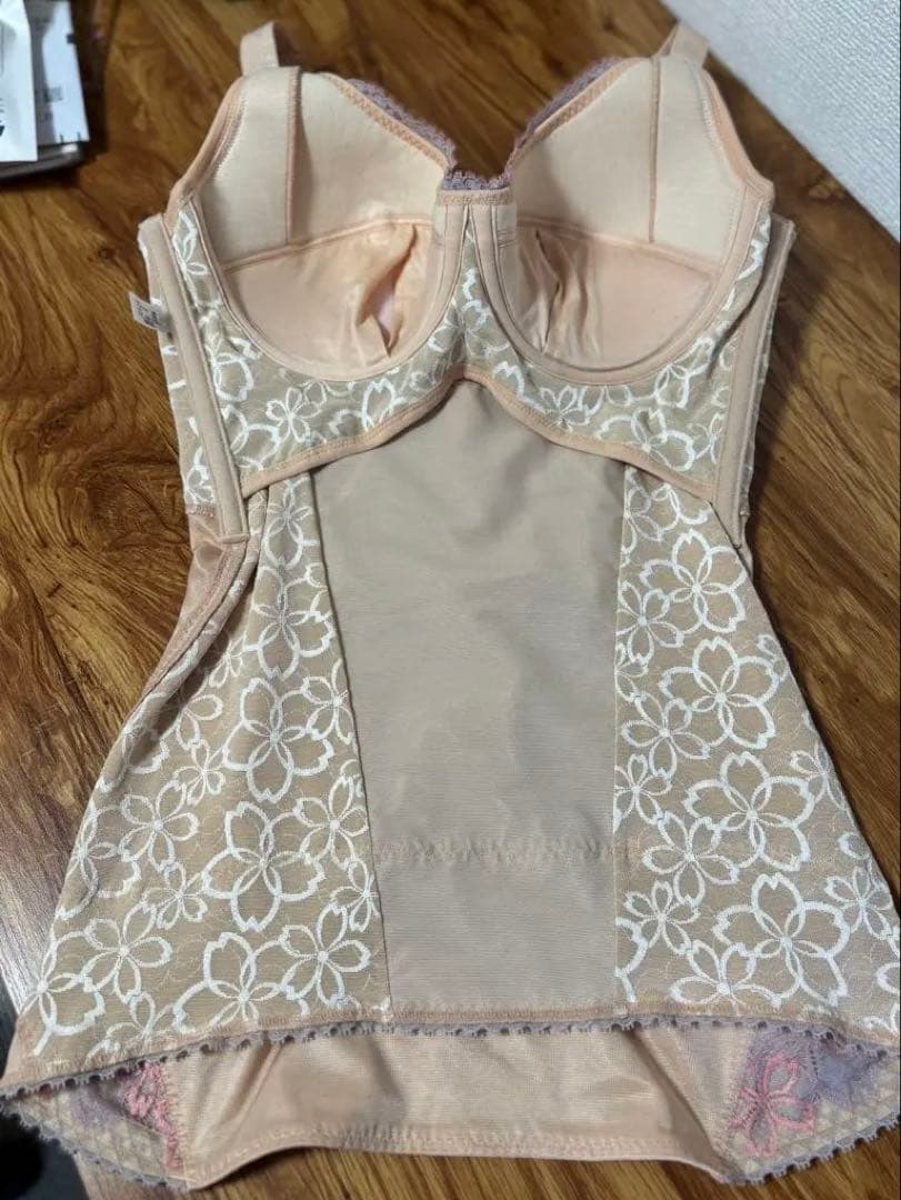 【マルコ】サクラシリーズ　　補正下着E65 3L