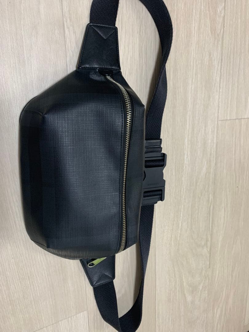 BURBERRY(バーバリー) バッグ　ボディバッグ8014237