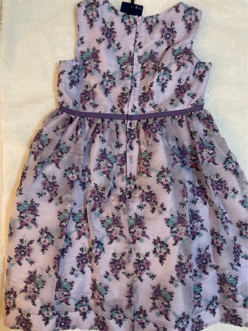 新品未使用ANNA SUI mini 花刺しゅう総柄ワンピース　120