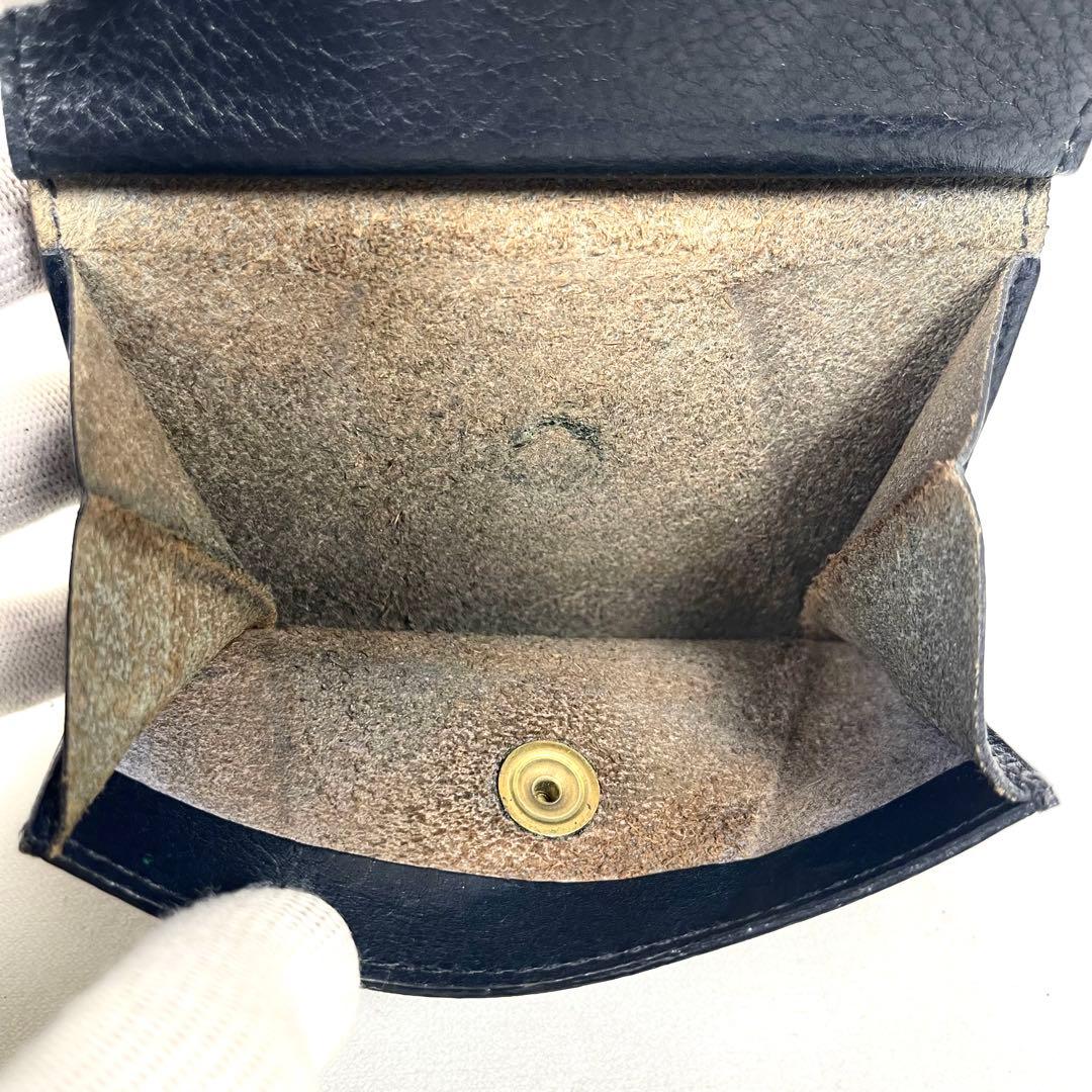 イルビゾンテ　折り財布　ダブルホック　ゴールドボタン　ロゴ型押し　スクエア　本革