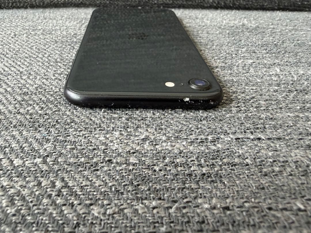 iPhone SE 第二世代 64GB ブラック SIMフリー