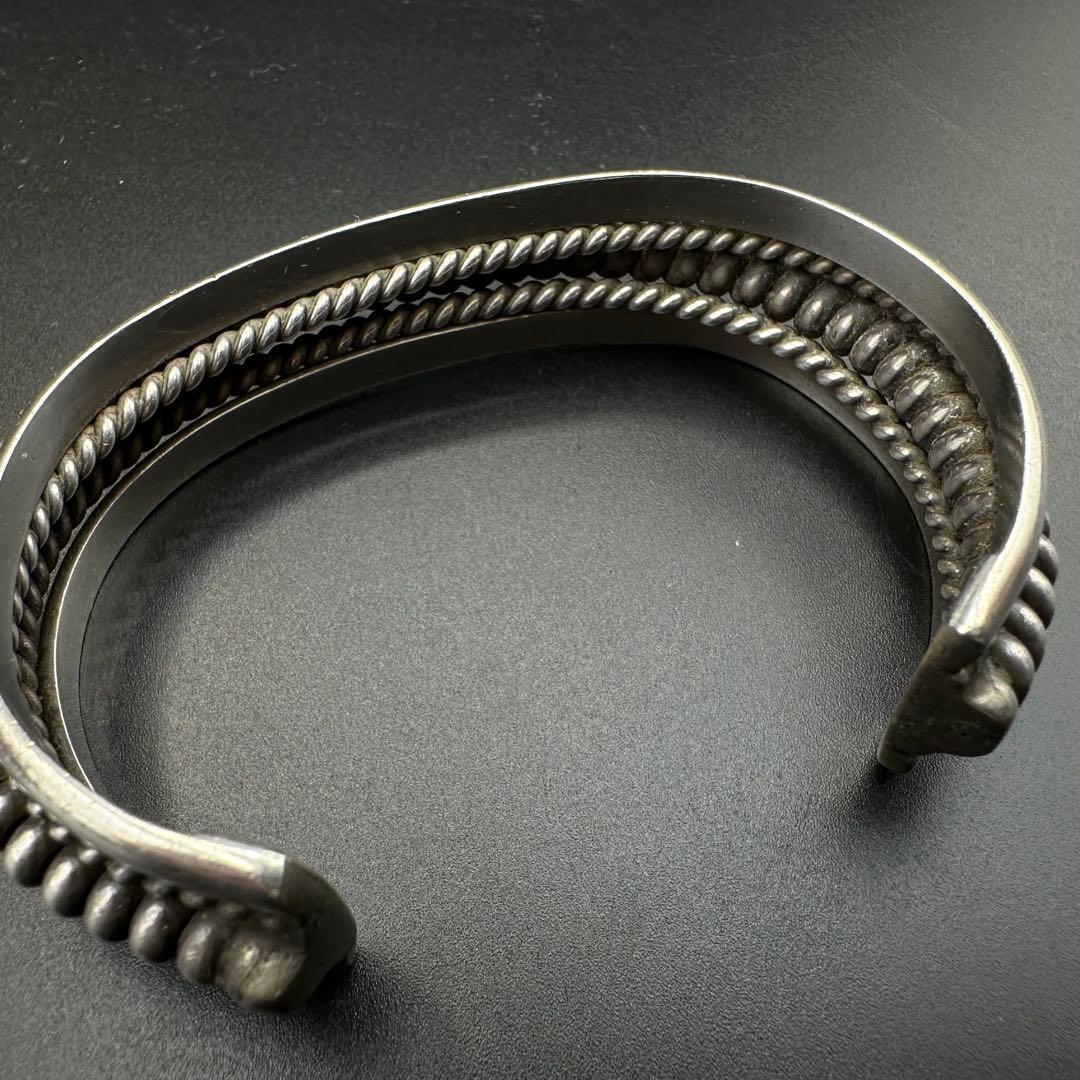 Navajo Elaine Tahe Sterling ツイスト バングル