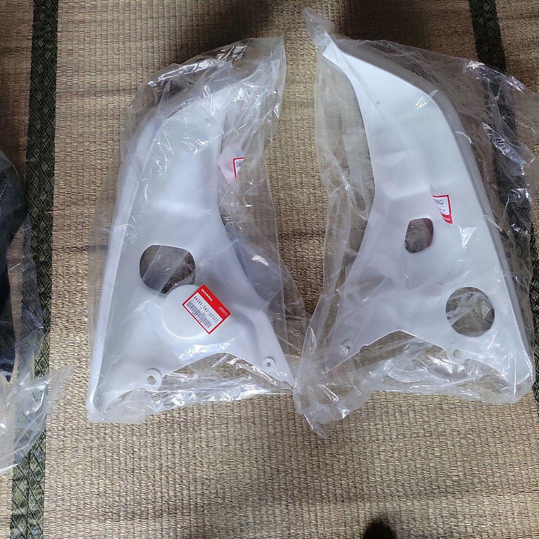 あ*や様 ＨＡ０６ スーパーカブ１００カスタム用レッグシールドセットを出品させて