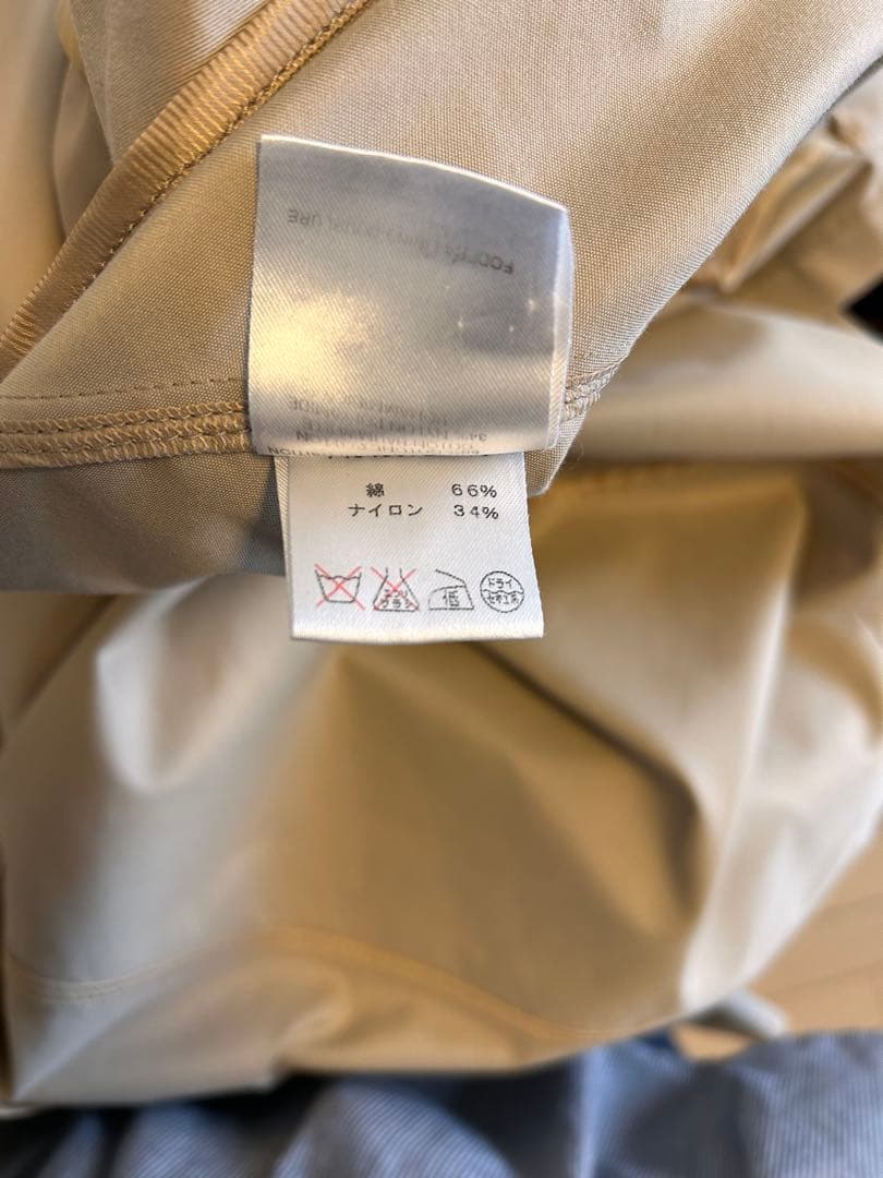 GUCCI お洒落なベージュ ダブルトレンチコート