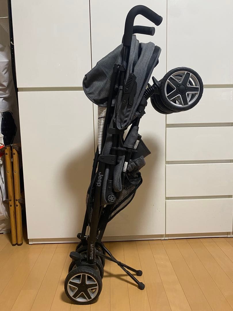 Jeep スポーツリミテッドプラス　B型ベビーカー