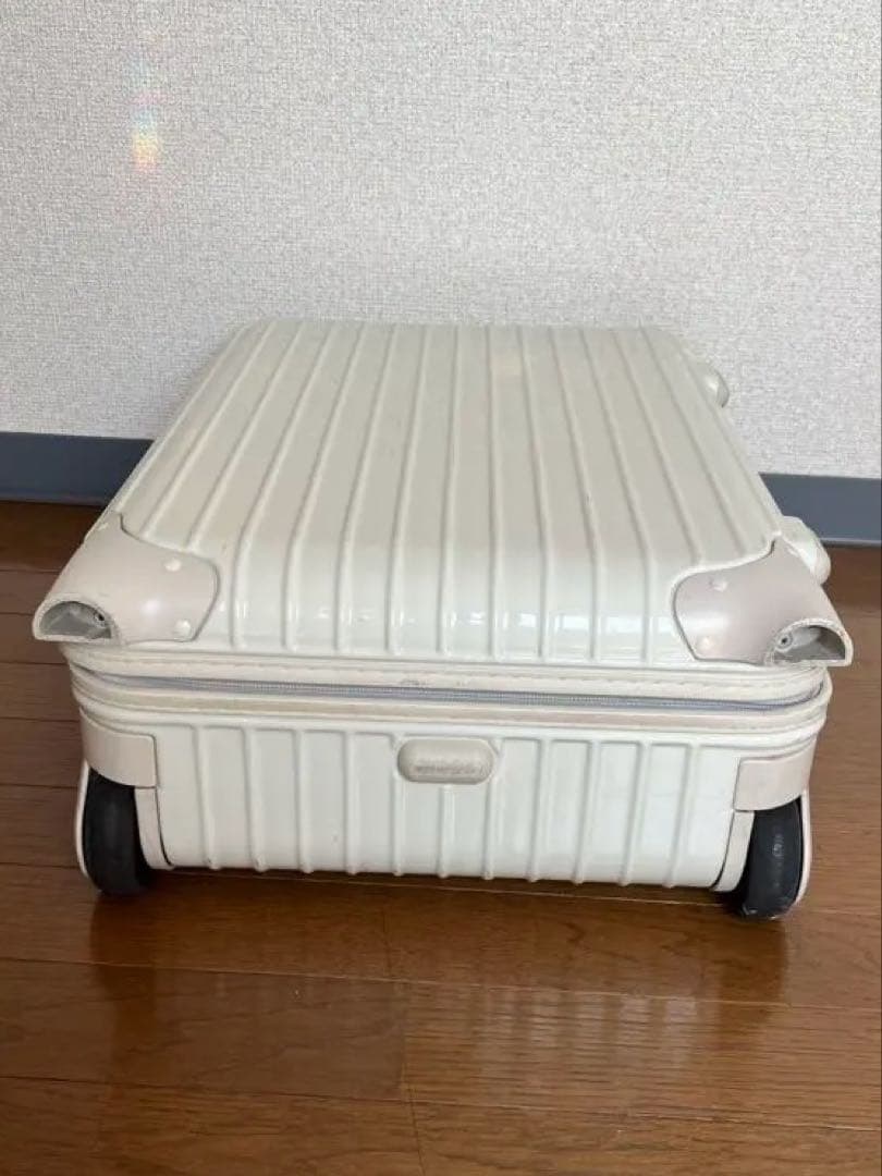 milk様【廃盤★UA別注】 RIMOWA リモワスーツケース　エクリュ　35L