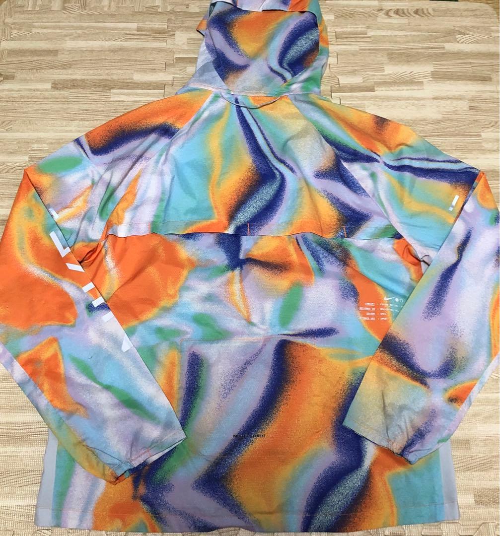 ナイキ レペル UV ウィンドランナー ジャケット