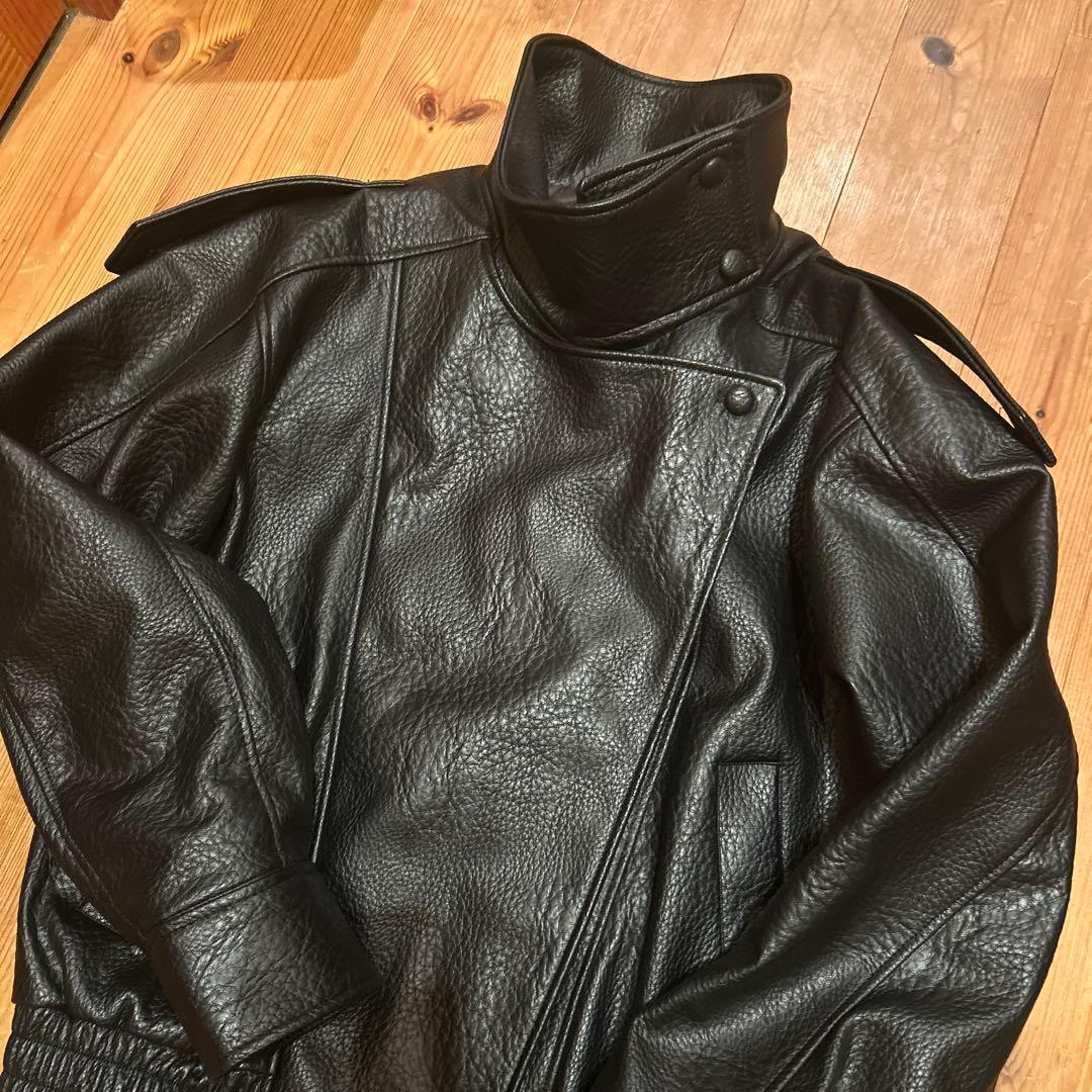 SE--　完売品ZARA フェイクレザージャケット　S