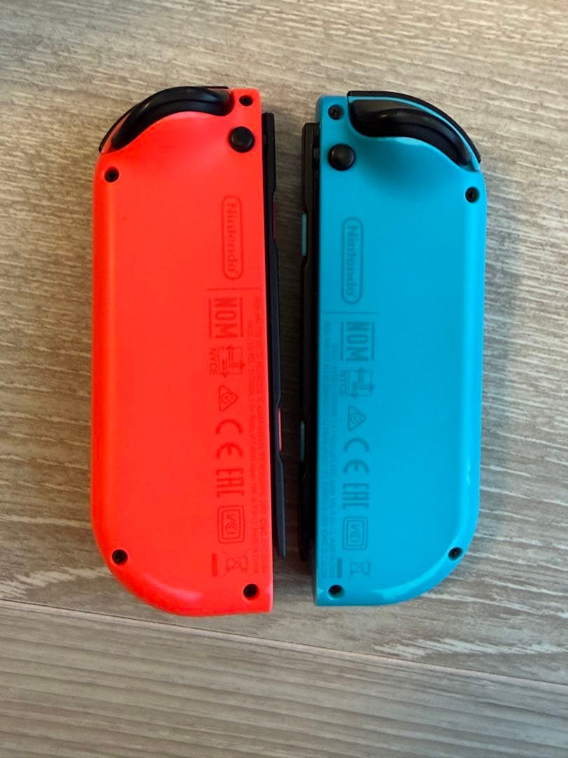 【美品】(箱あり)Nintendo Switch 本体 ネオンブルーネオンレッド
