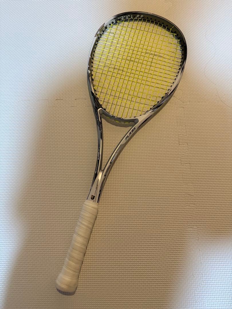 値下げ交渉可　ヨネックス ソフトテニスラケット　Fレーザー9s