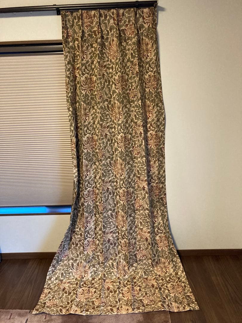 ウィリアムモリス　川島セルコン　ジャガード生地 カーテン　ハニーサクル