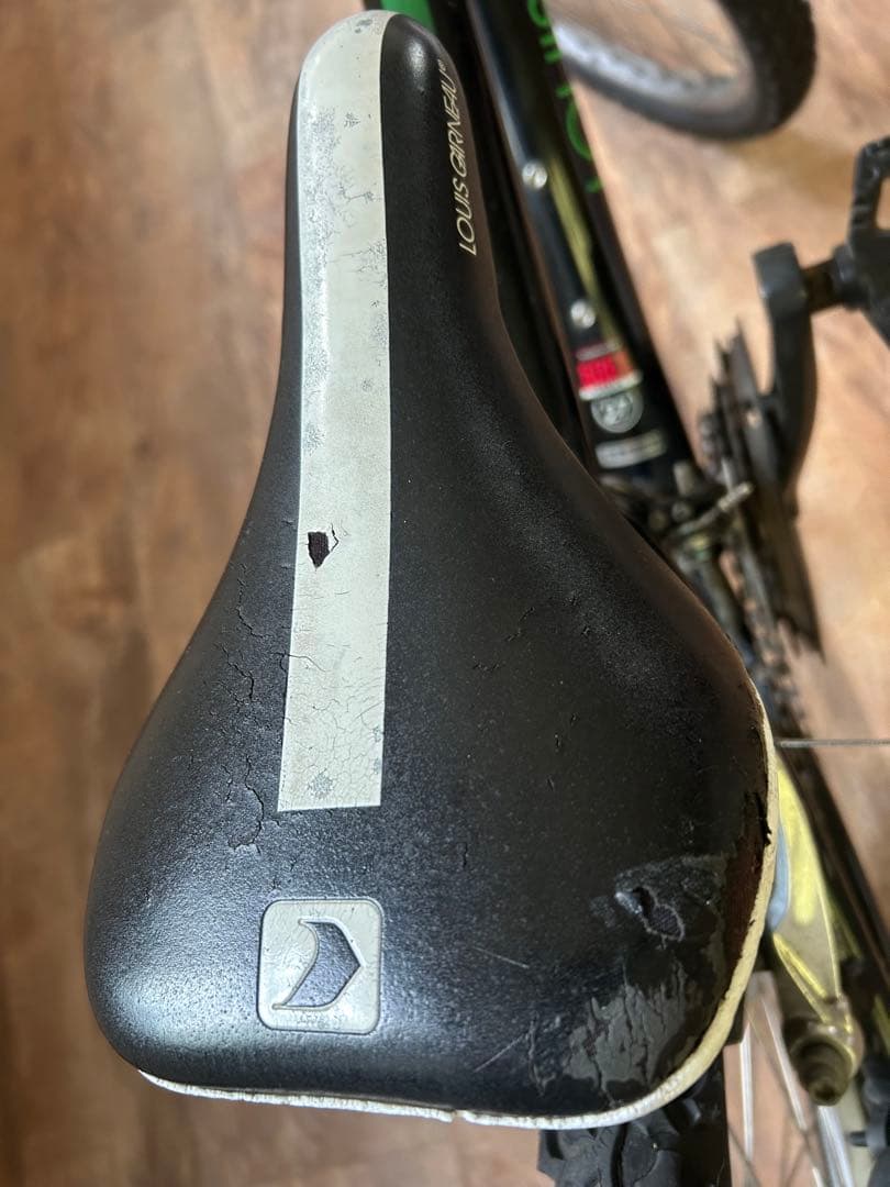 し*お様 都内直接取引希望　LOUIS GARNEAU ルイガノ J22 22イ