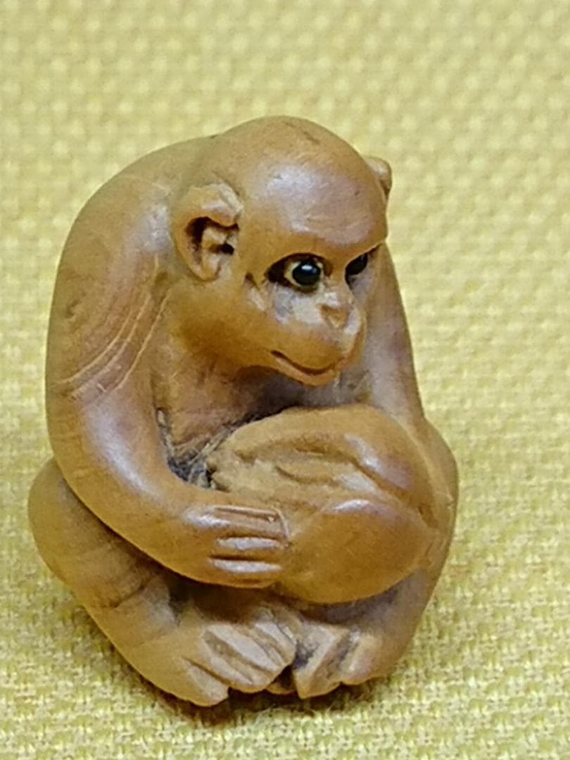 サル　木彫　根付　彫像　オブジェ　置物　インテリア　工芸品　美術品　A2732