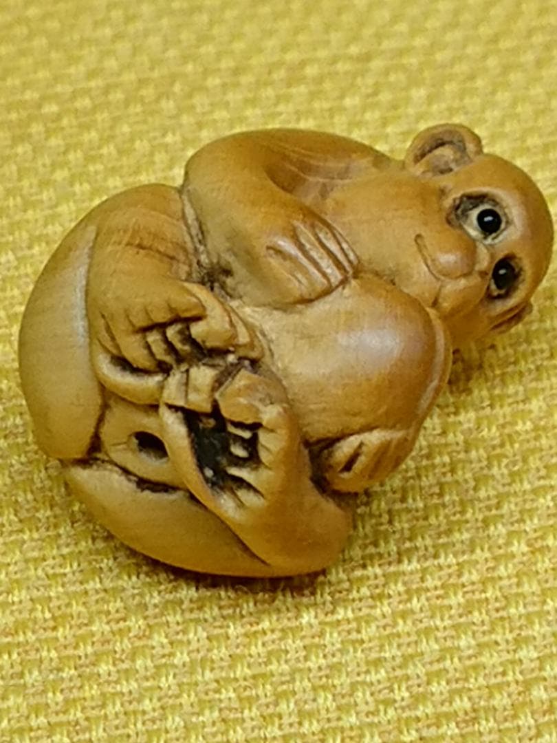サル　木彫　根付　彫像　オブジェ　置物　インテリア　工芸品　美術品　A2732
