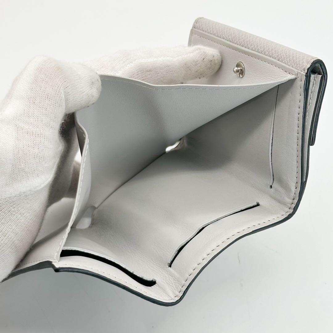 ルイヴィトン ディスカバリー コンパクトウォレット タイガラマ モノグラム ミニ