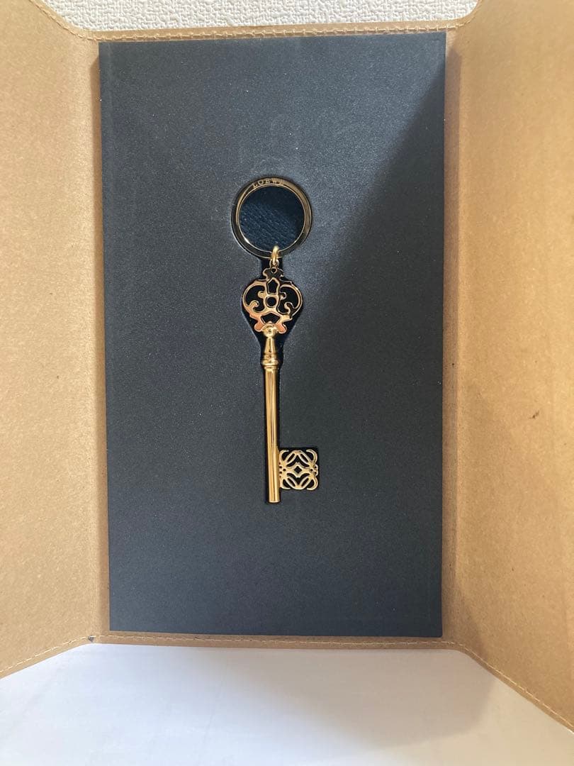 【未使用】 LOEWE ロエベ 鍵型 キーリング キーホルダー チャーム