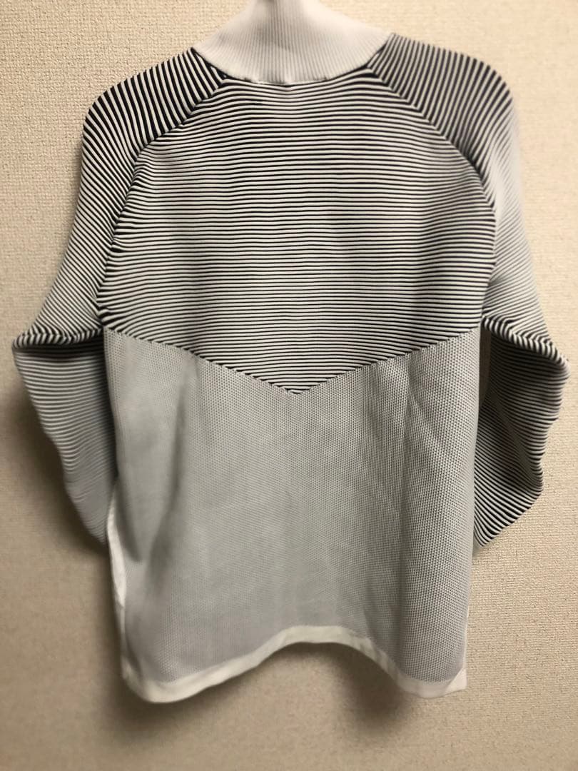 【美品】デサントゴルフ　ストライプデザイン フルジップジャケット