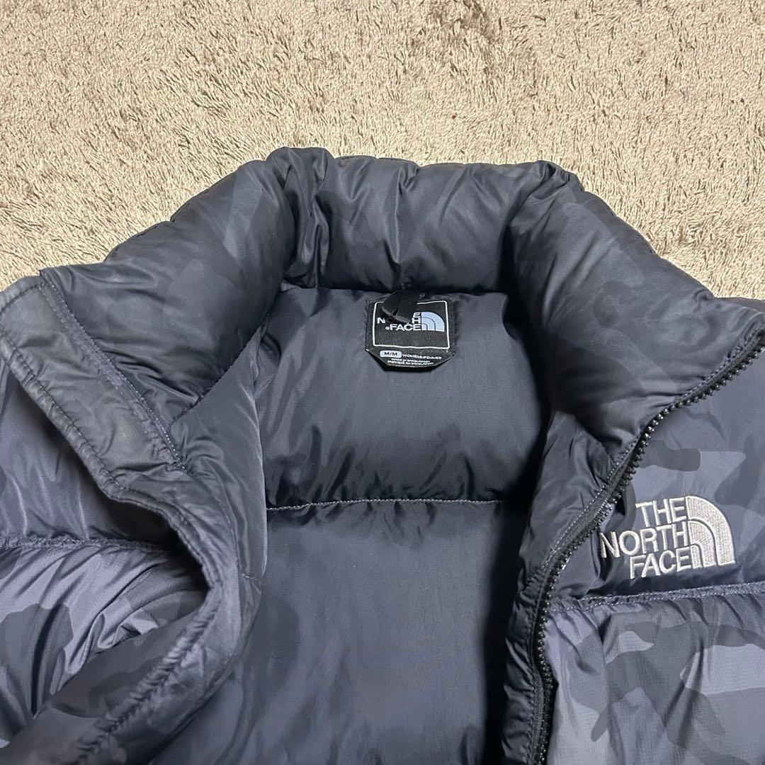 ノースフェイス ヌプシ 700 センターロゴ ダウンジャケット カモフラ 黒