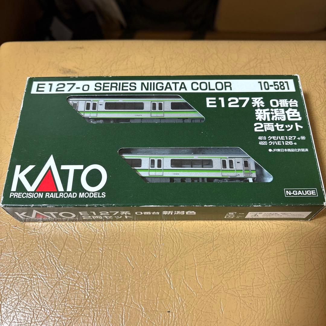 く*う様 KATO E127系0番台新潟色