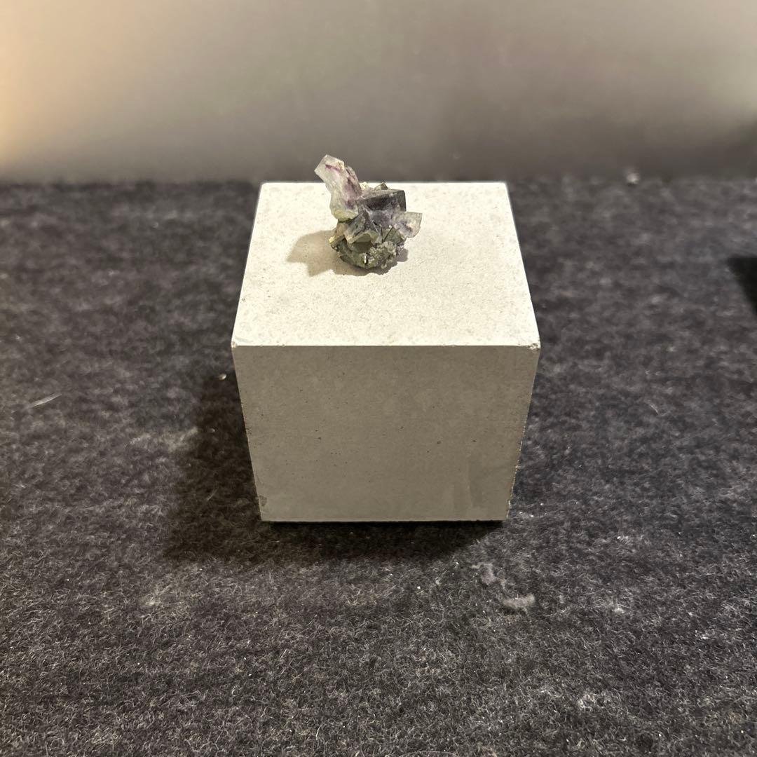 セメントキューブ 6*6cm 水晶セット