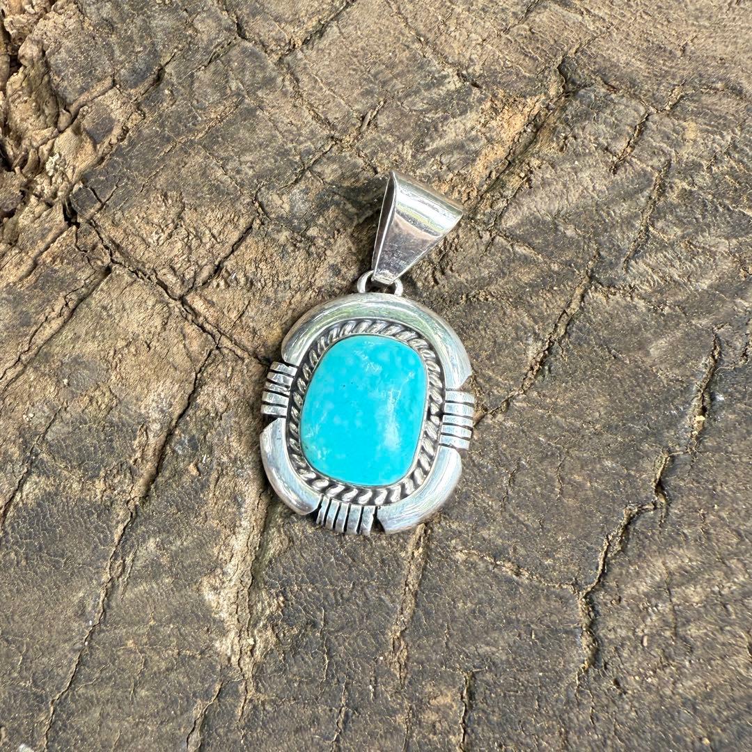 Navajo ナバホ族 インディアンジュエリー　ターコイズ　ペンダントトップ
