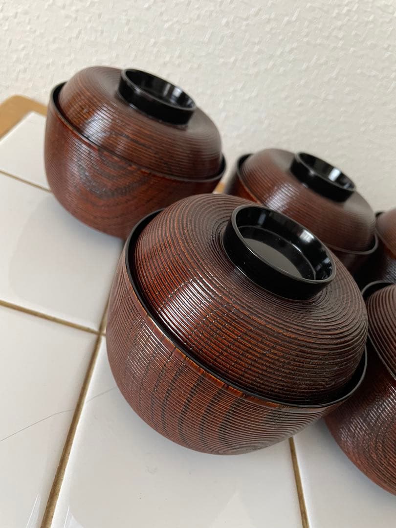 新品5客セット栄斉 木製 蓋付き 吸物椀 煮物椀金彩 糸目筋 沈金 蒔絵漆器お椀