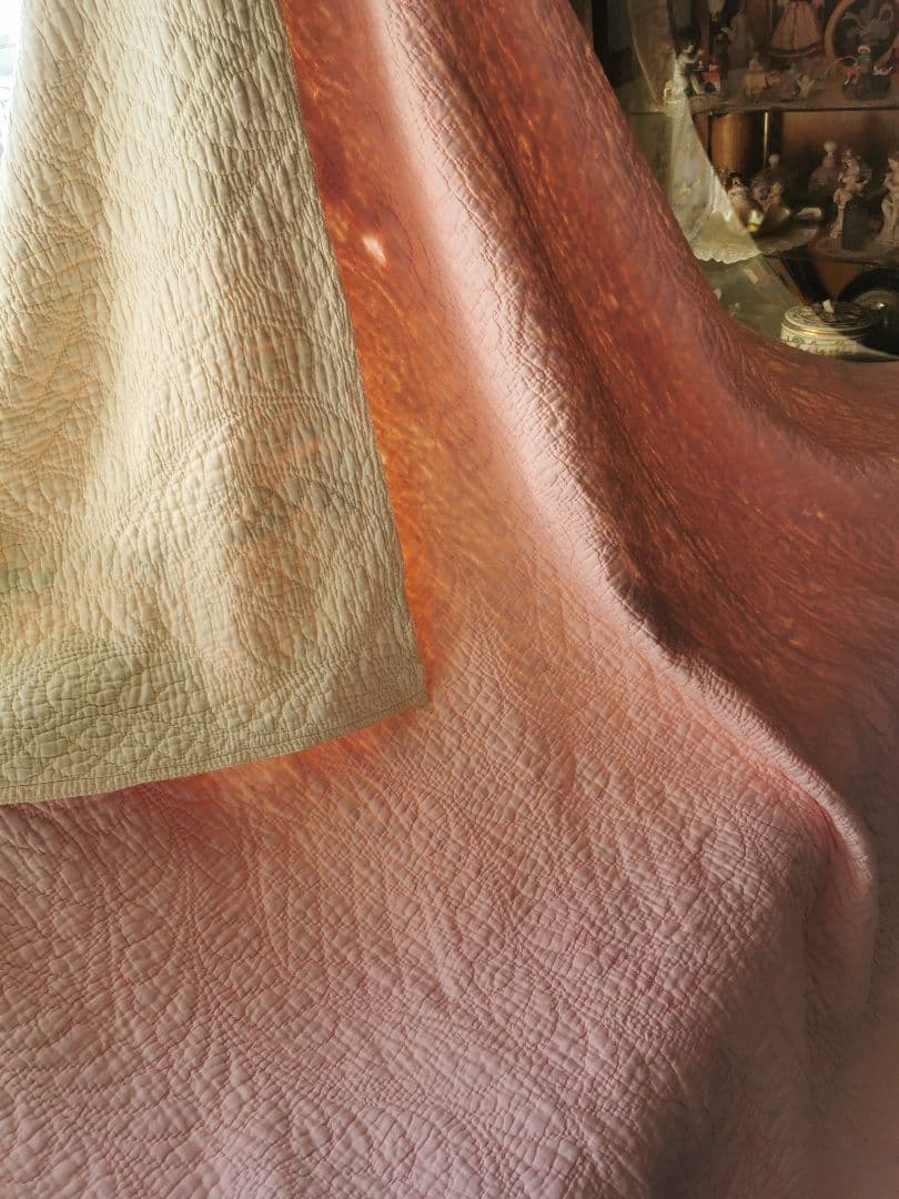 アンティーク手縫ダーラムキルト 羽/ローレル植物紋 薔薇桜色＆淡檸檬リバーシブル