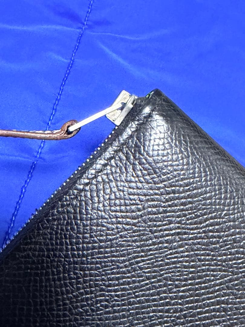 HERMESエルメス アザップ シルクインコンパクト 黒エプソン 内側グリーン