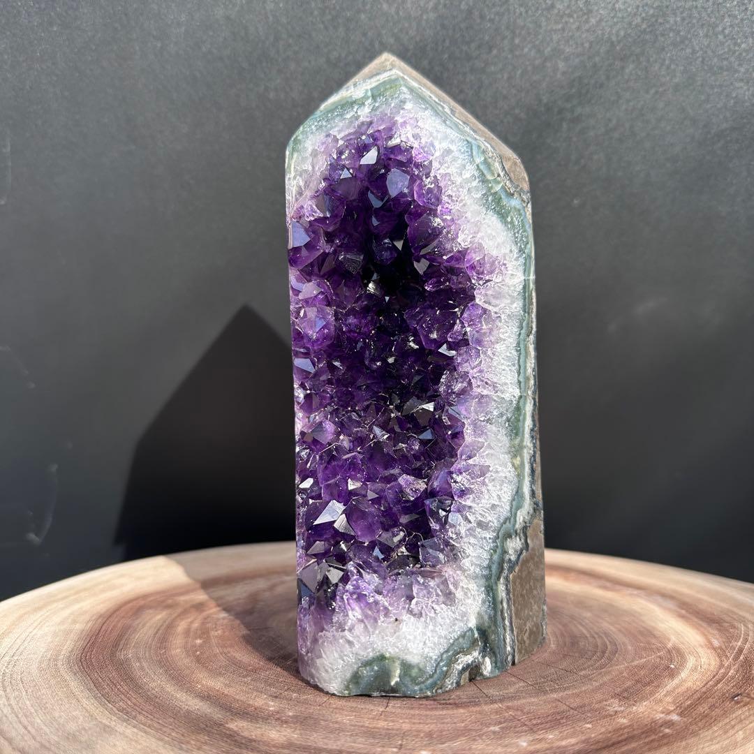 天然石アメジストのポイント　置物G.61