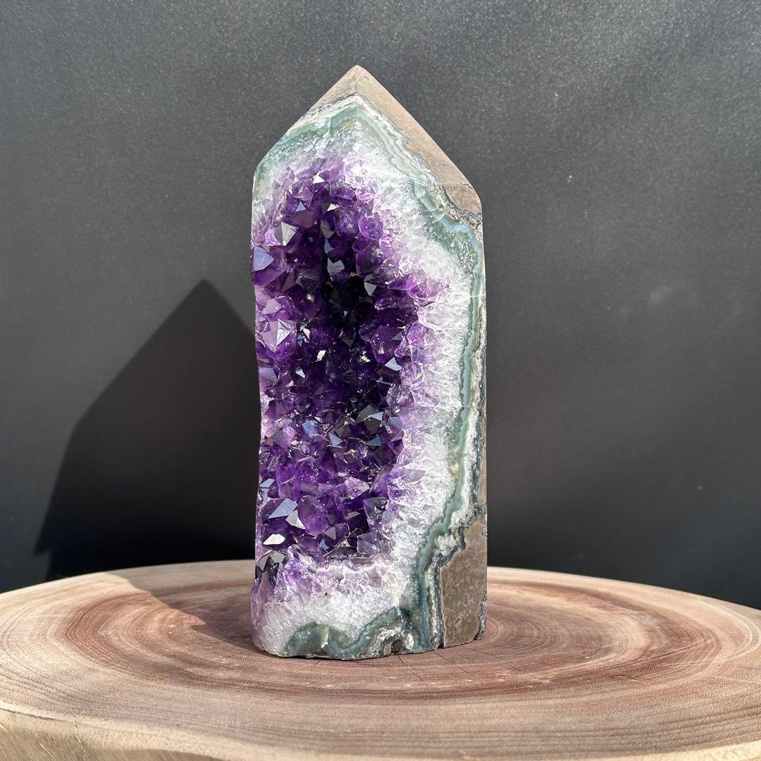 天然石アメジストのポイント　置物G.61