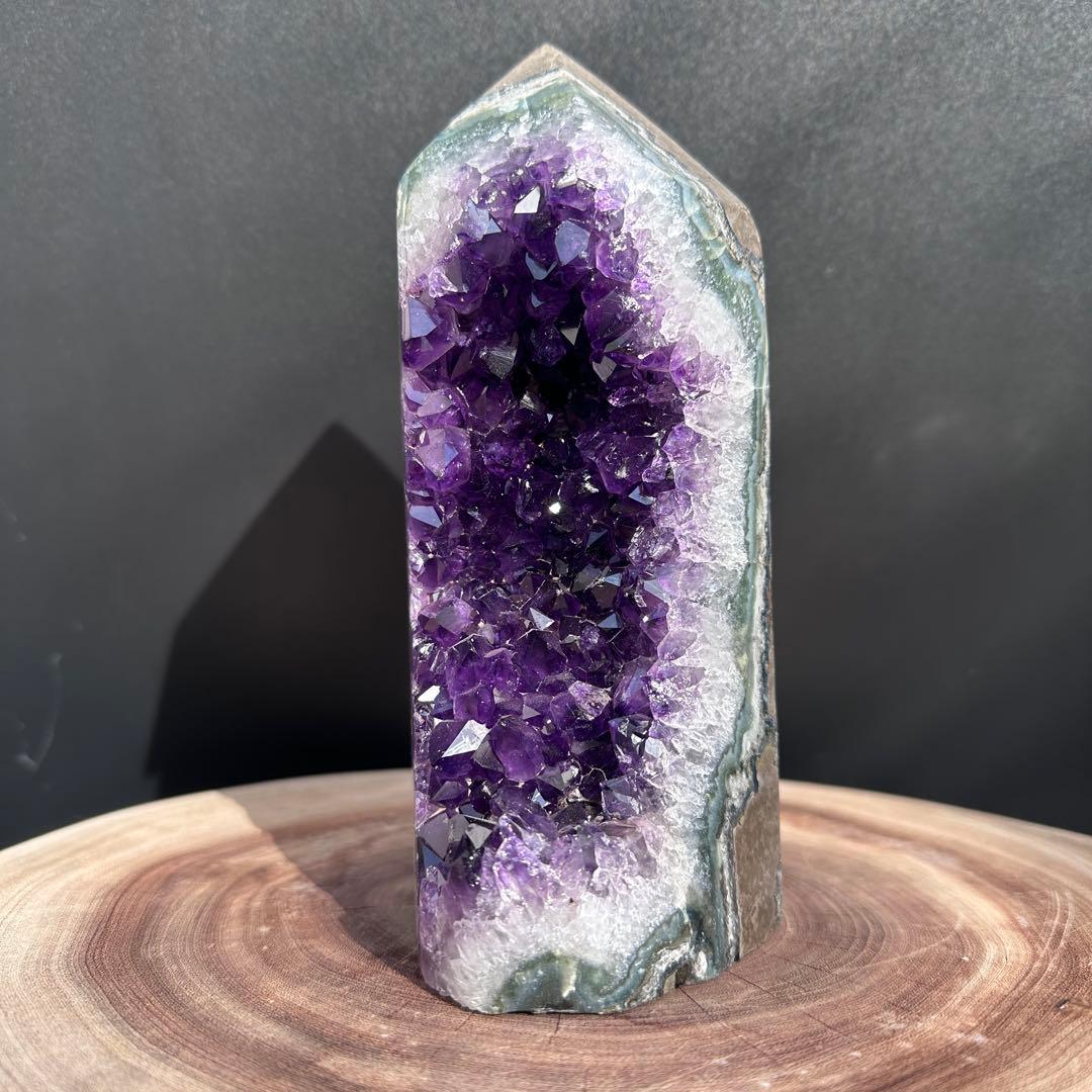 天然石アメジストのポイント　置物G.61