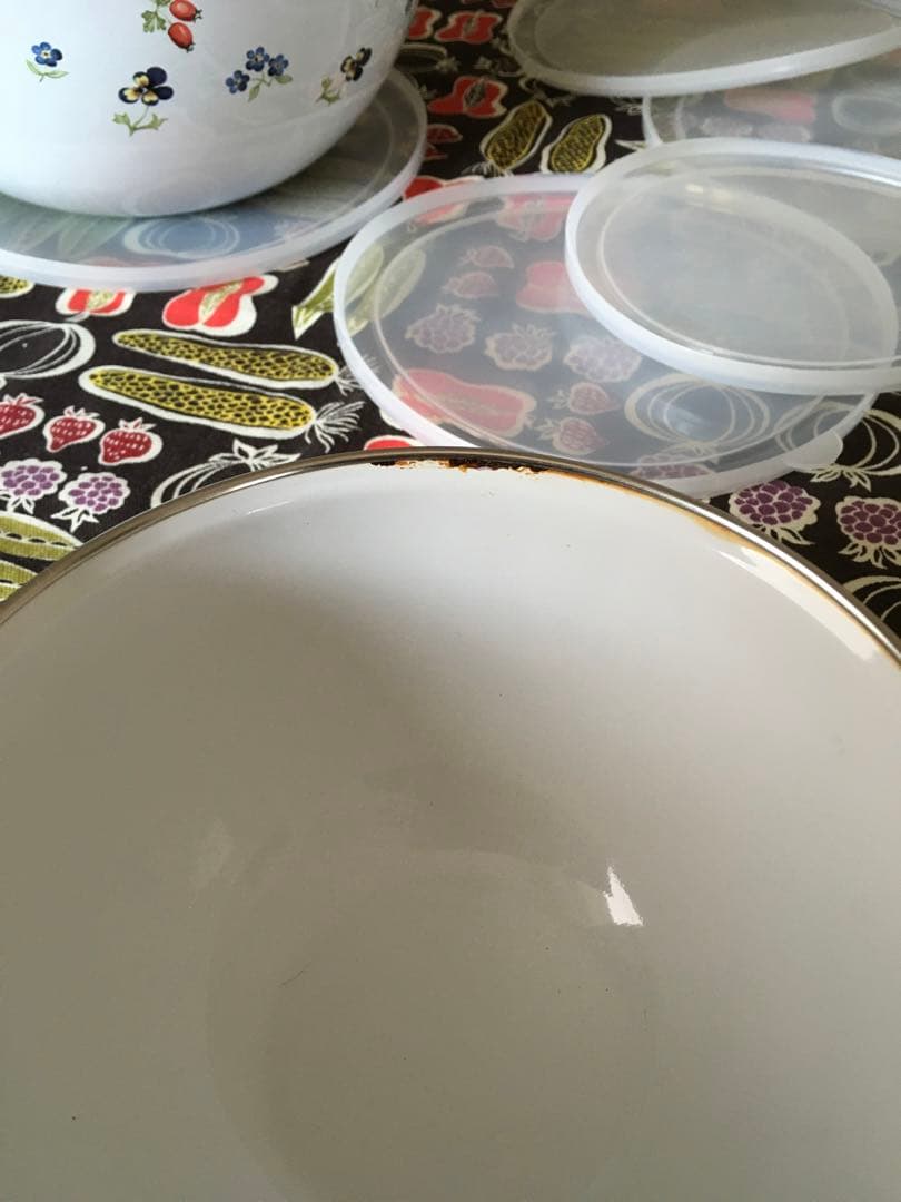 Villeroy & Boch ホーロー容器【中古】