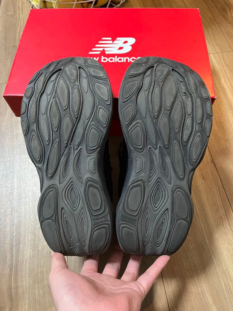 new balance　M1080K14 27.5㎝ 4E ニューバランス　黒