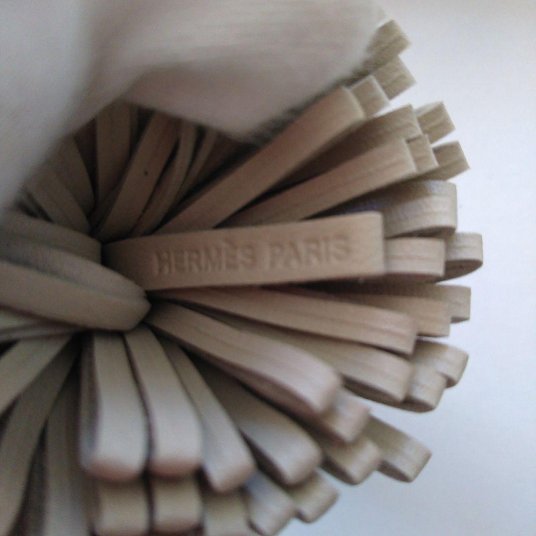 エルメス カルメン・ウノドス