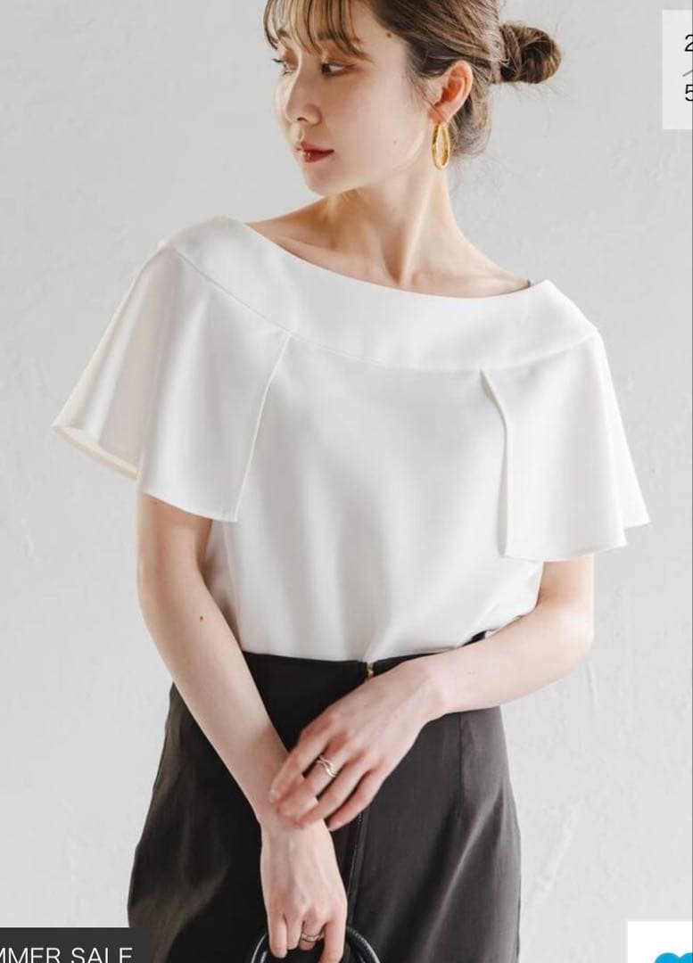 【洗える】スクエアケープスリーブブラウス　ホワイト　新品未使用タグ付き