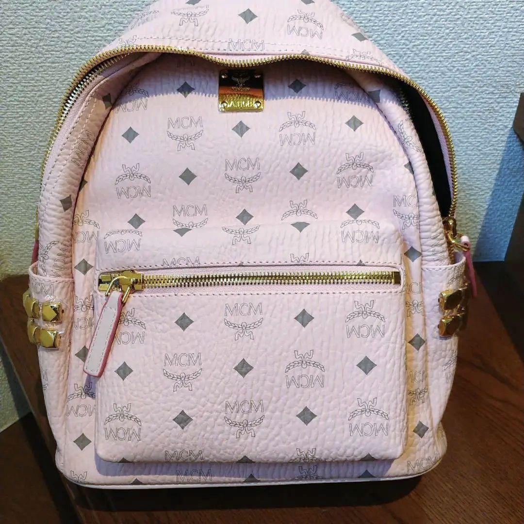 MCM ピンクレザーリュック
