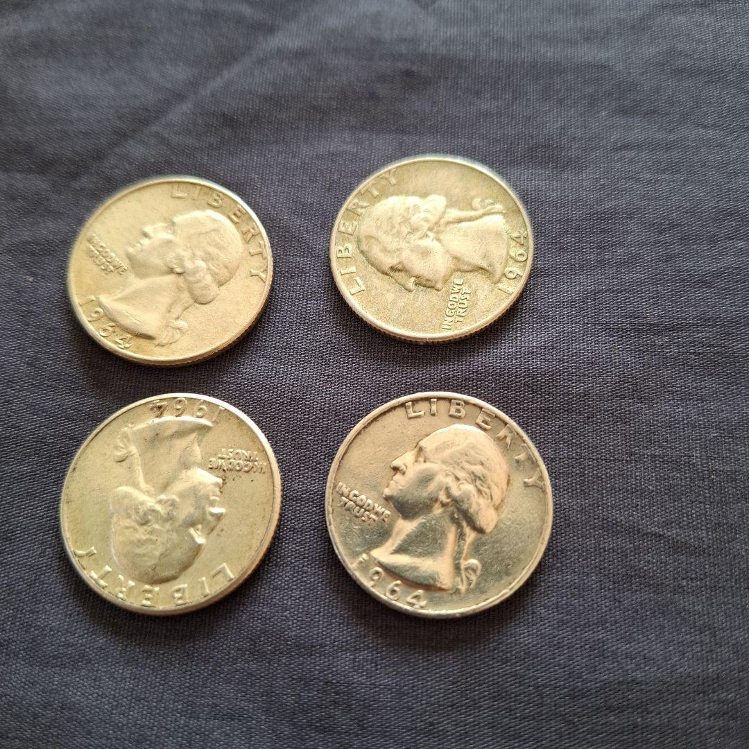 アメリカ、銀貨、1964年発行の25セント銀貨(銀90％)4枚