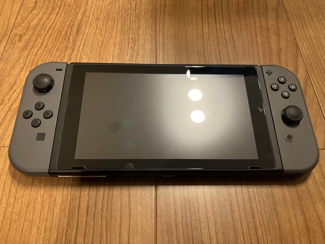 美品 Nintendo Switch 本体 グレー 付属品完備　スイッチ本体