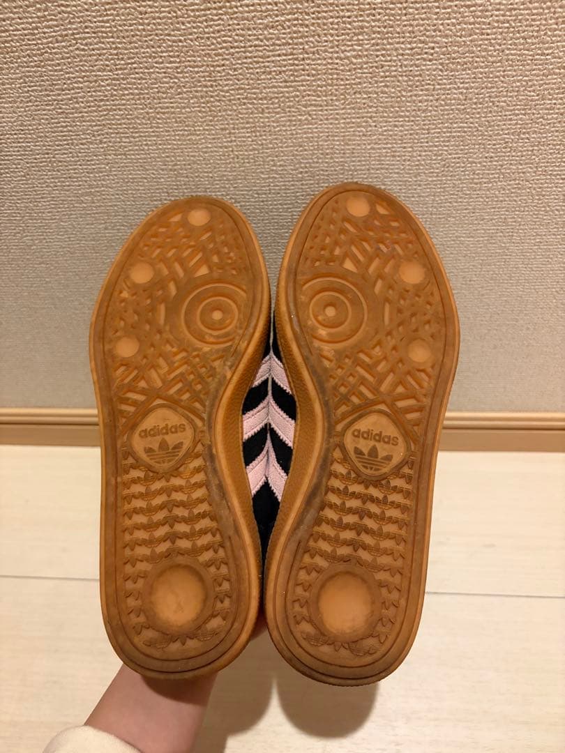 adidasアディダスspezialスペツィアル23.0cm