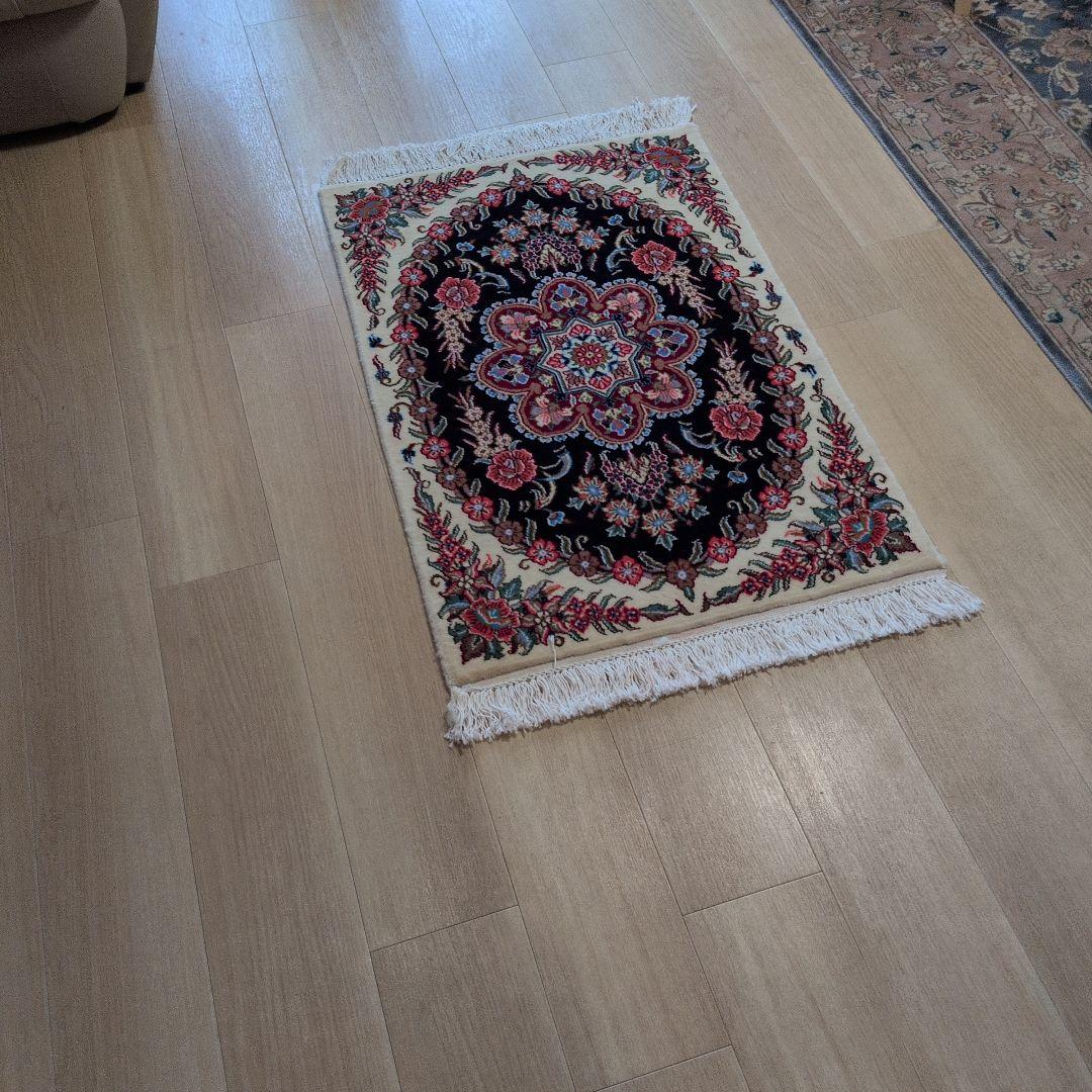 60x90cmペルシャ手織り・クム・マット(995)玄関・ラグ・絨毯・じゅうたん