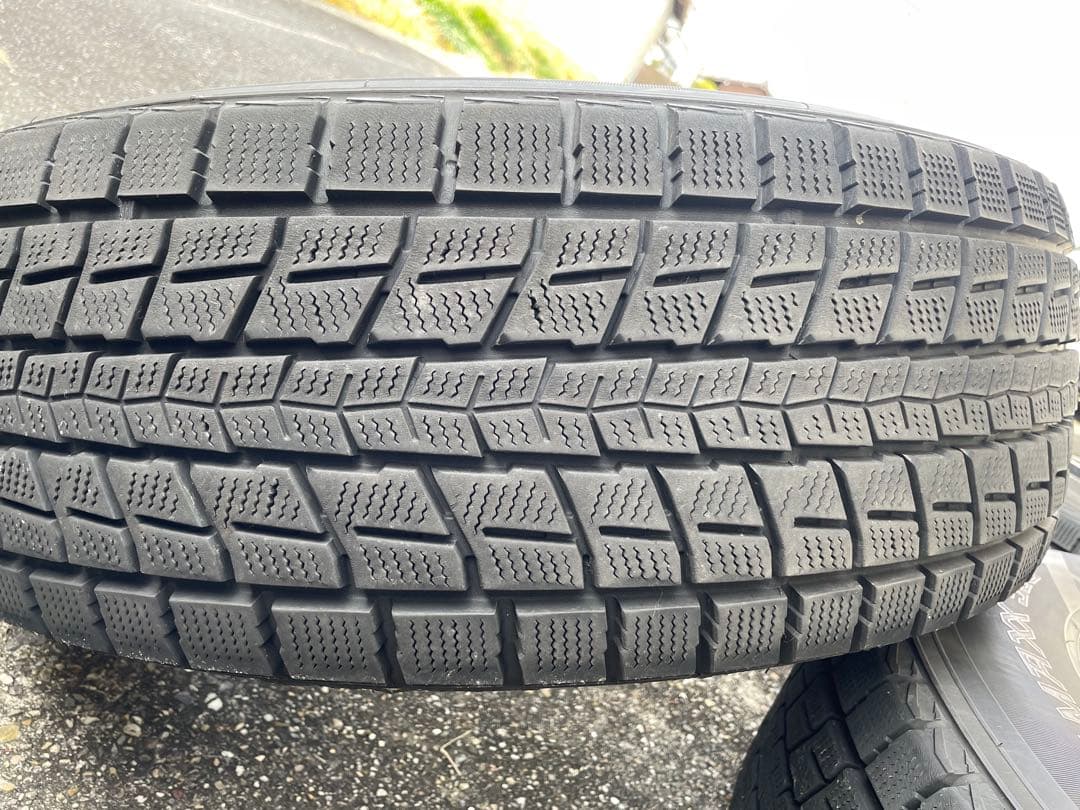 ダンロップ 17インチ スタッドレスタイヤ 4本セット