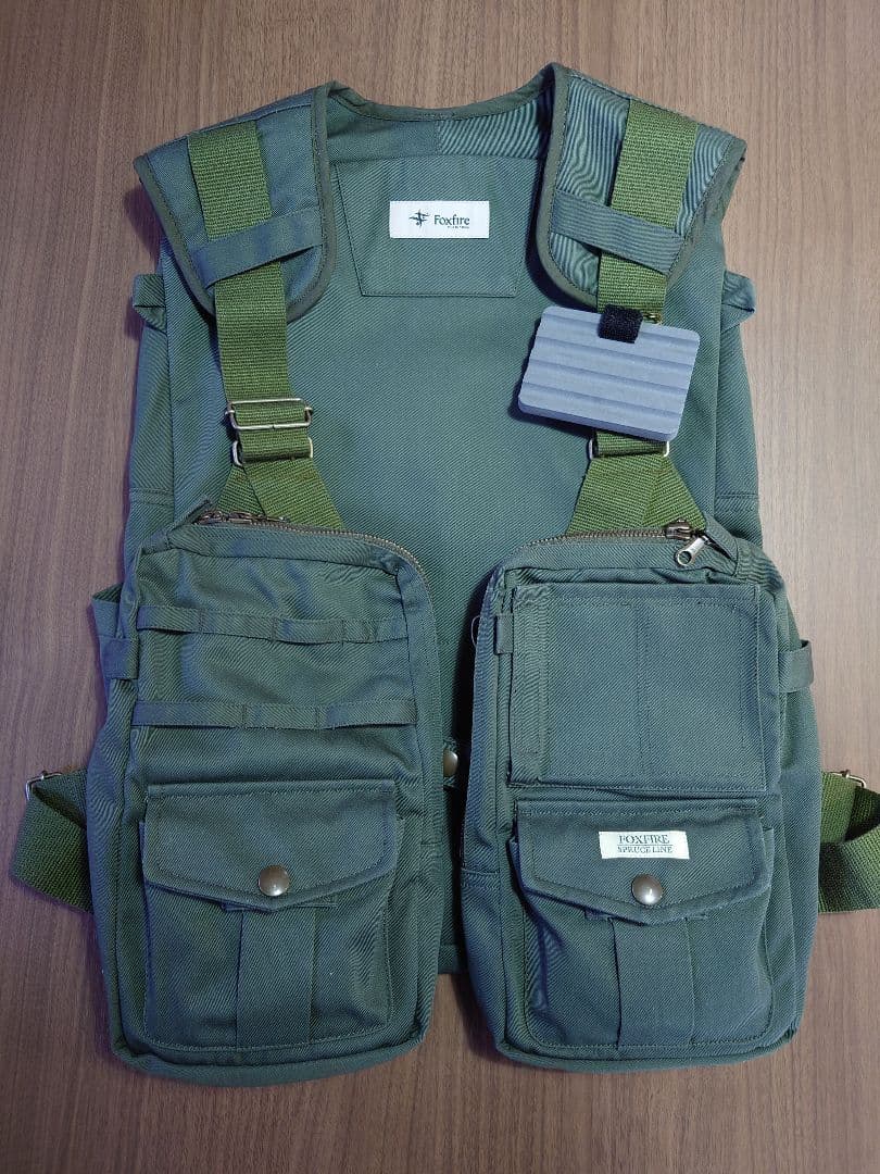 Foxfire バーチカルタックルベスト(フライパッチ付) オリーブ