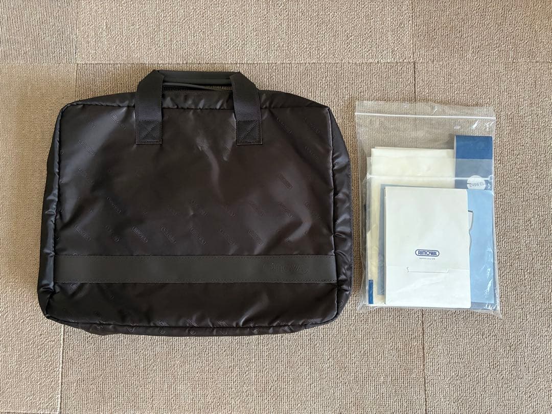 リモワ トパーズ チタニウム キャリー ケース 4輪 RIMOWA 機内持ち込み