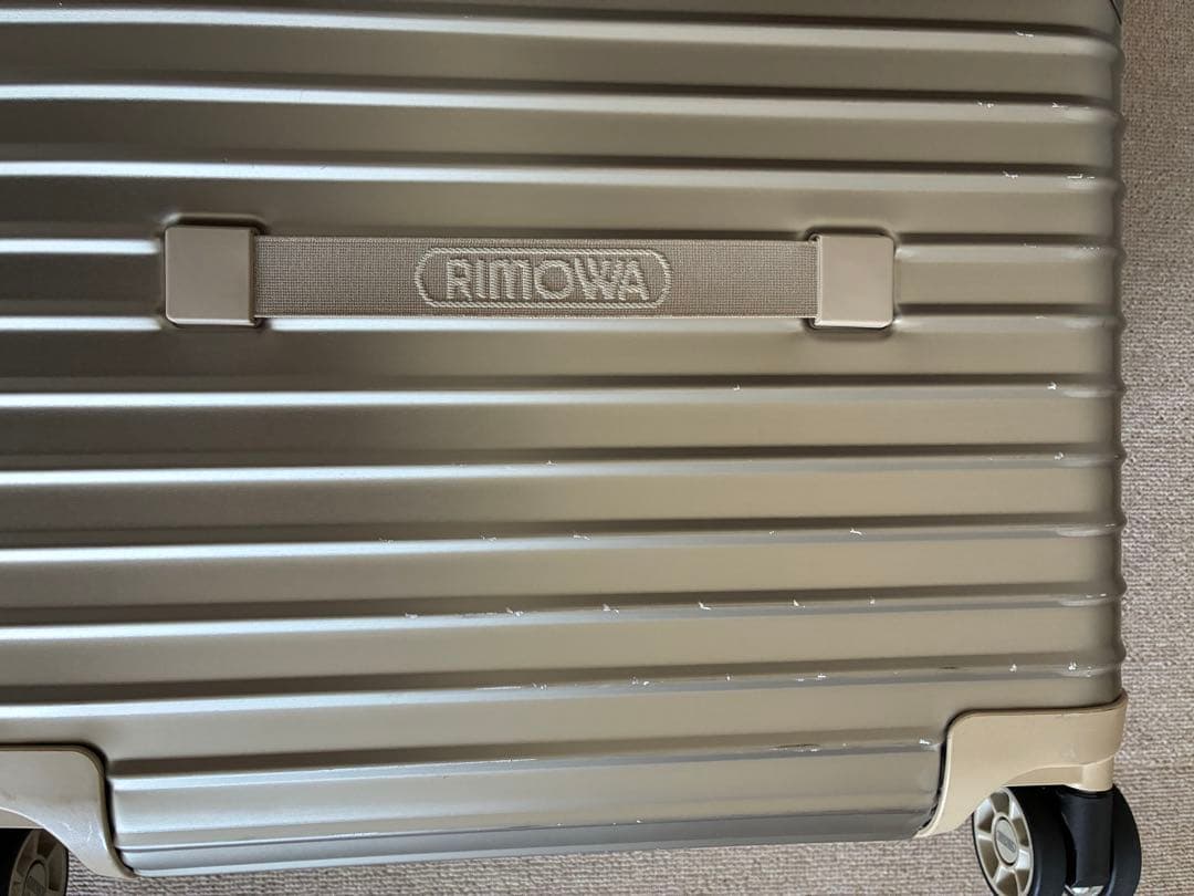 リモワ トパーズ チタニウム キャリー ケース 4輪 RIMOWA 機内持ち込み