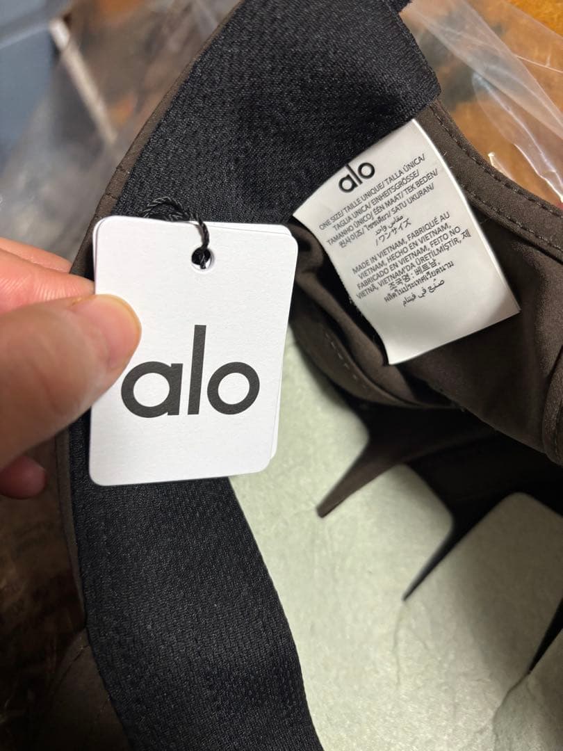 【新品未使用】alo yoga Off-Duty Cap Espresso