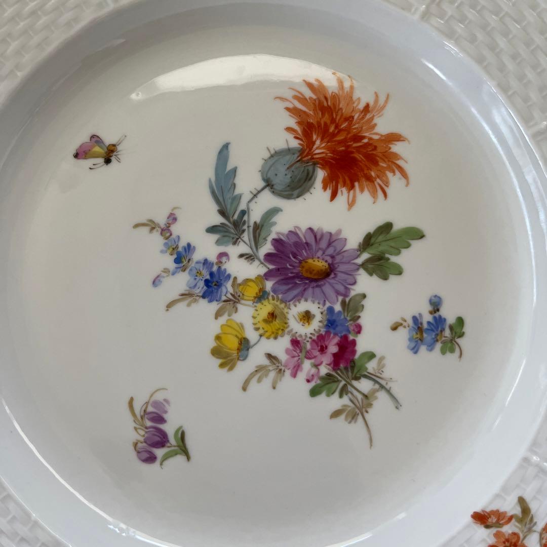 オールドマイセン 6つ花と蝶々　レリーフ