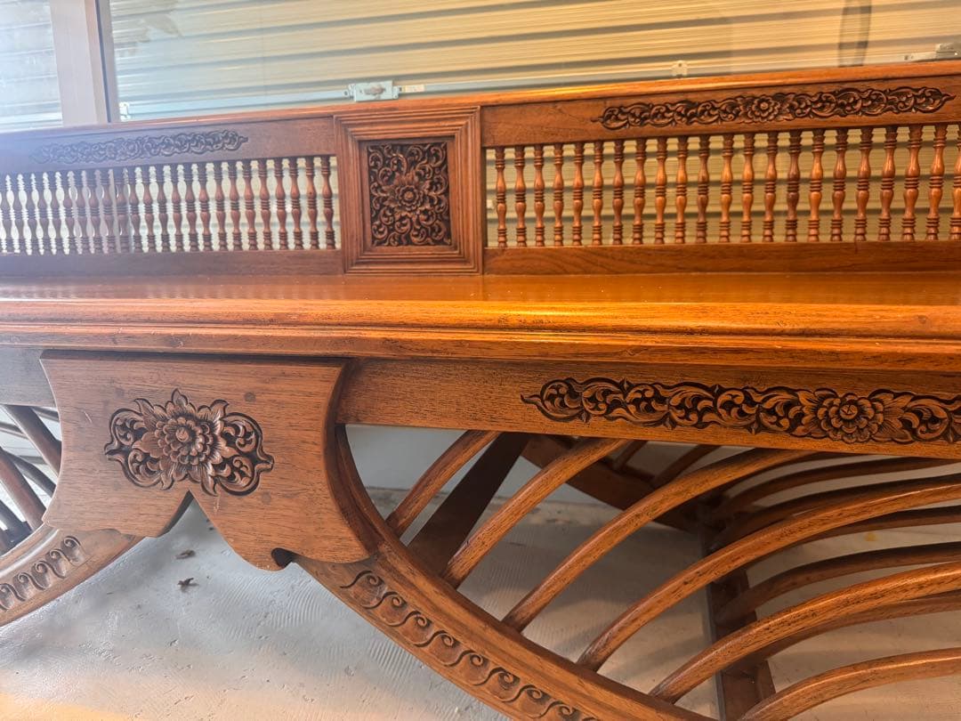 木製彫刻入りスタイル家具